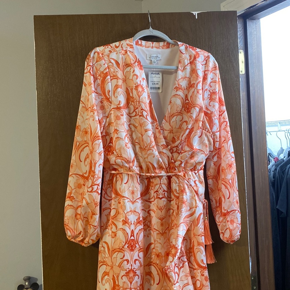 Never worn brand new dress